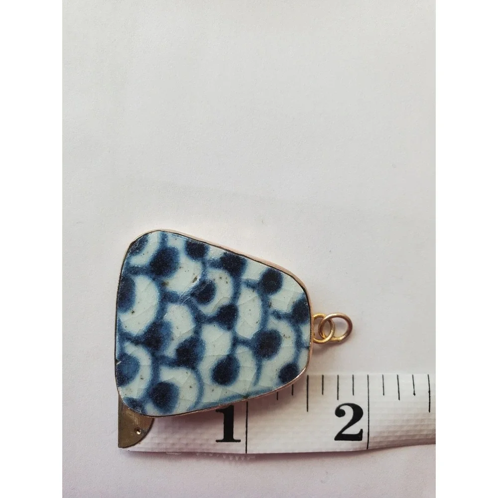 Vintage Repurposed Blue & White Pottery Shard Jewelry Pendant‎ Ming Chinoiserie